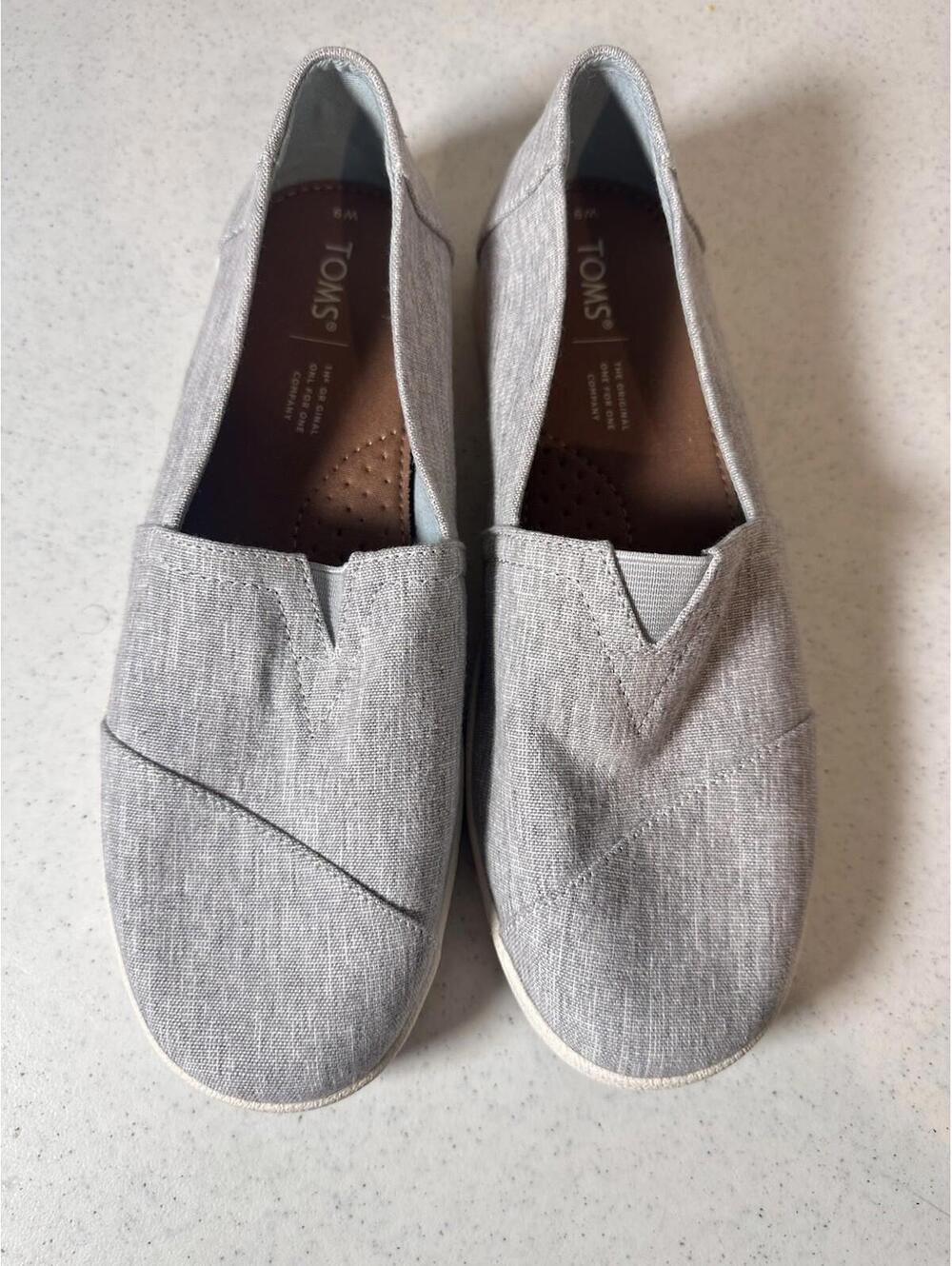 TOMS Classics Women's Avalon Shoes 9